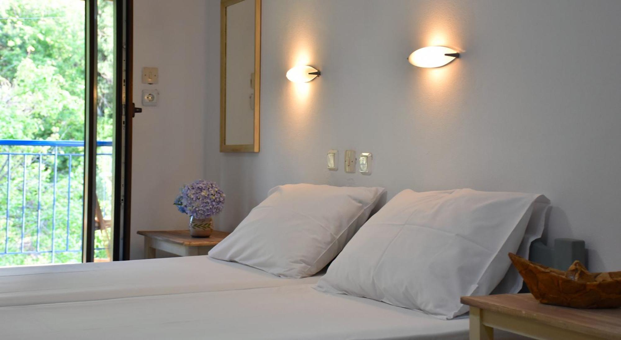 Mirsini Apartments Kariotes Zewnętrze zdjęcie